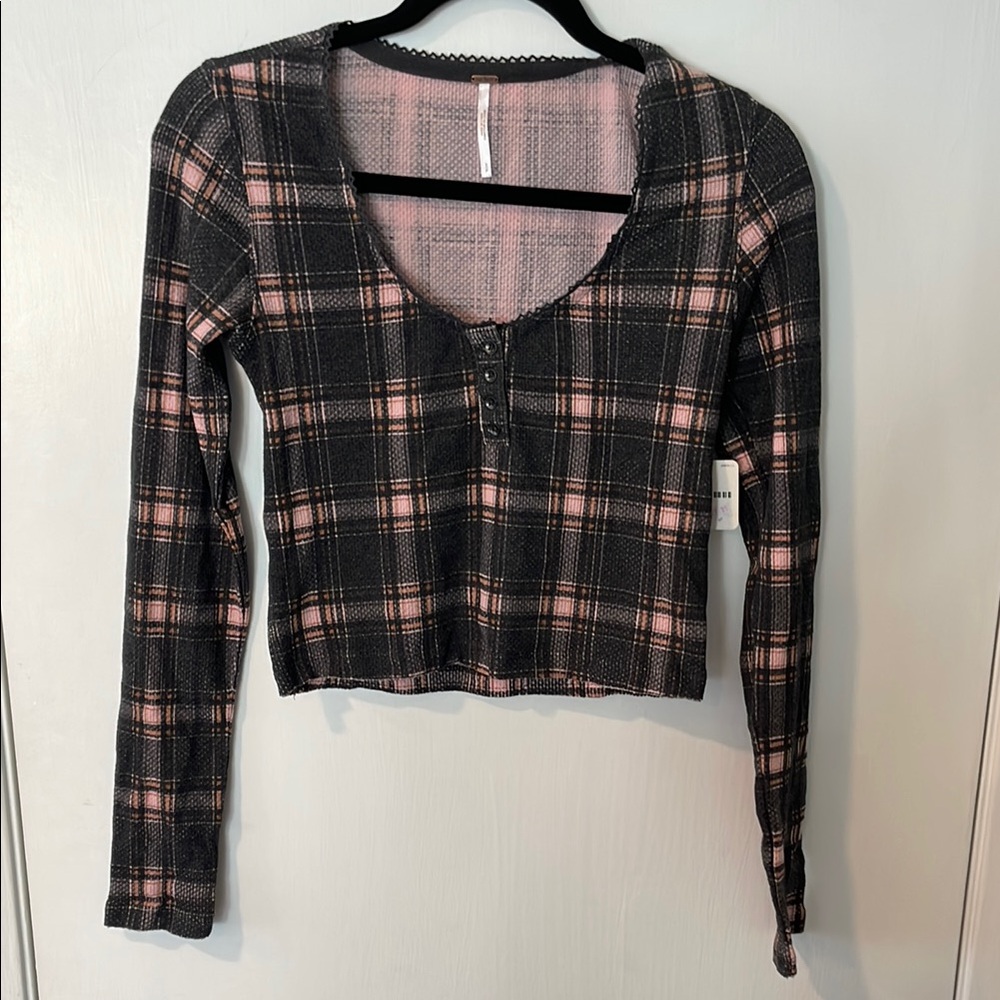 Free People Black and Pink Fitted Long Sleeve Blouse